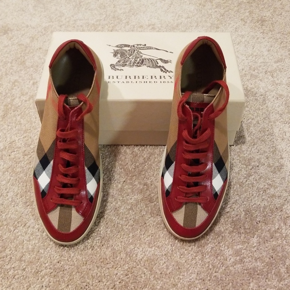 Burberry Sneakers